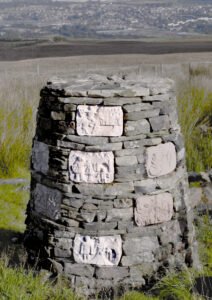 cairn no fence